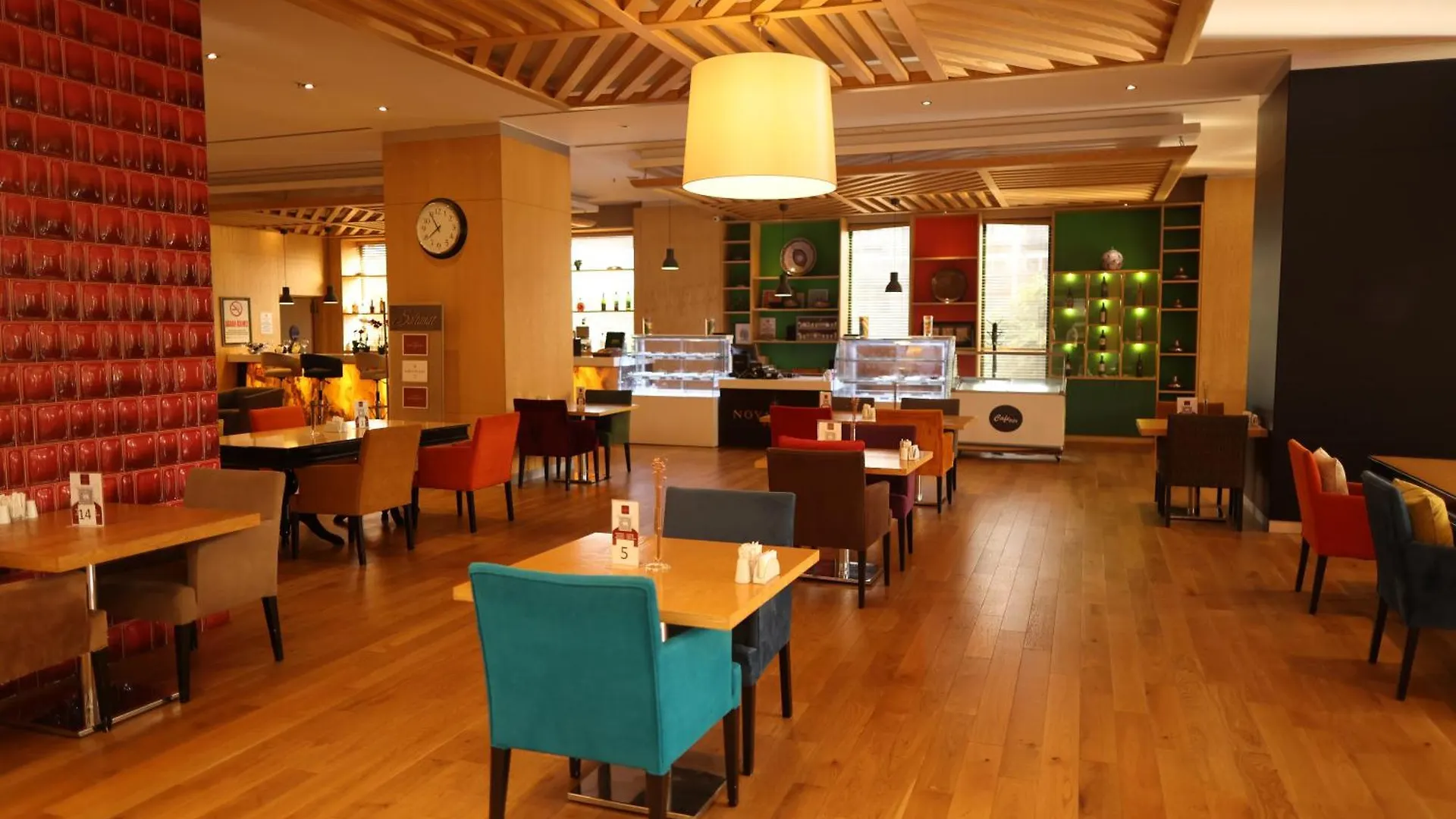 Sundance Hotel Istanbul 5*,
