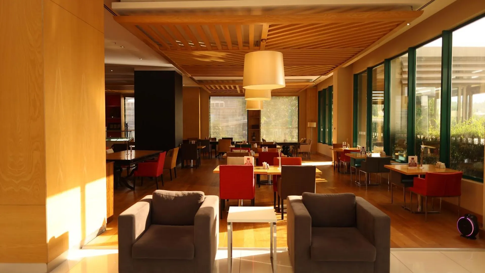 Sundance Hotel Istanbul 5*,